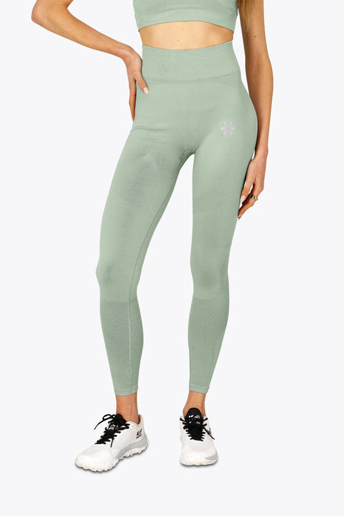 Osaka Women Shimuresu Legging | Jadeite Osaka women shimuresu leggin in jadeite with logo in grey. Front flatlay view