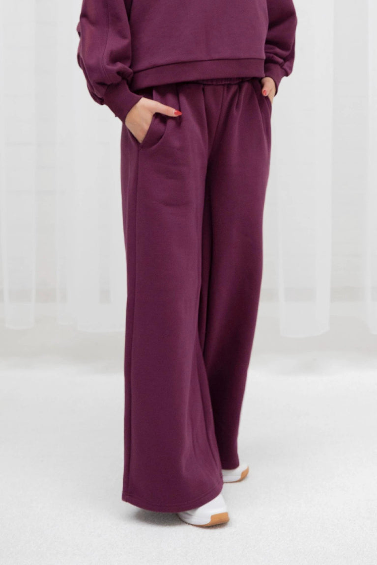 Osaka Osaka Women Sweatpants Wide Leg | Cherry Lacquer - Sweatpants Apparel