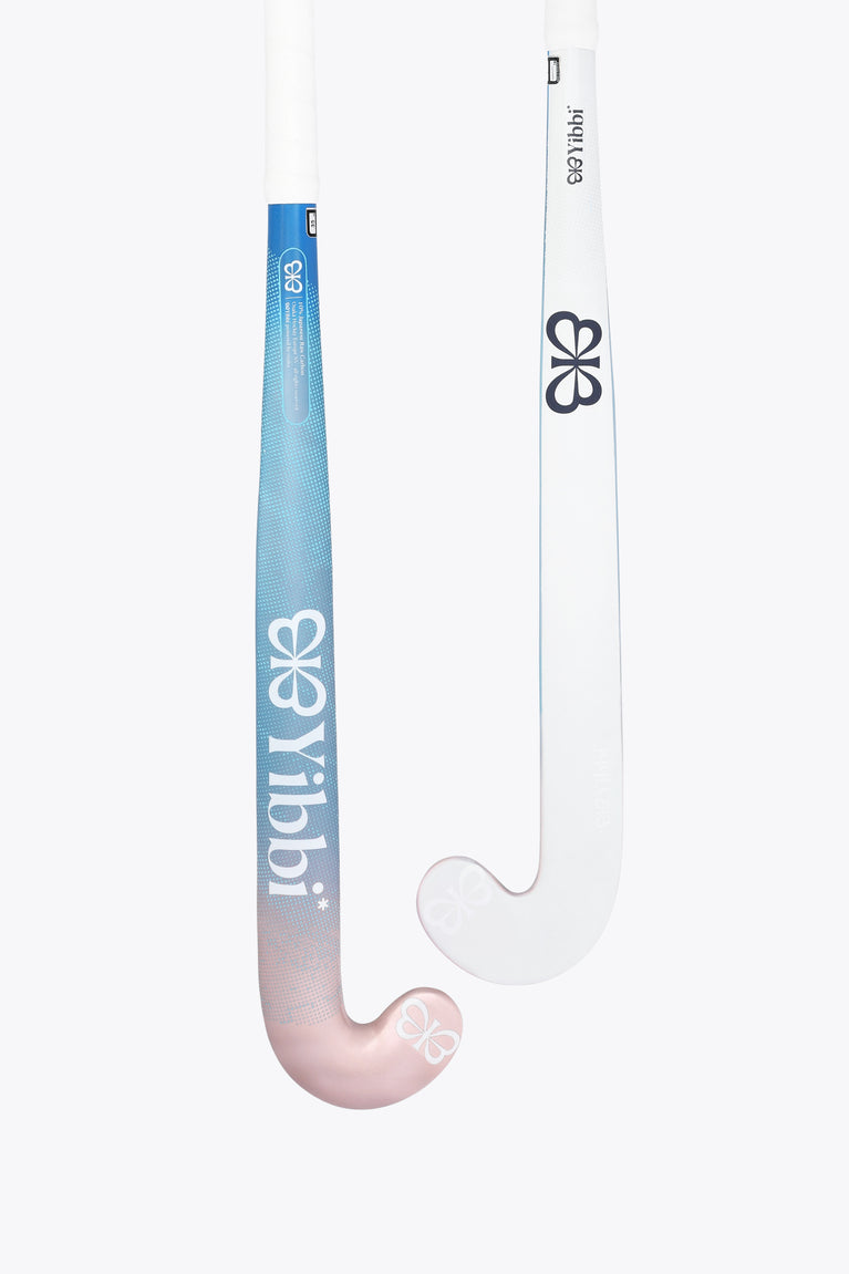Field hockey stick with blue shaft and pastel pink curved blade end