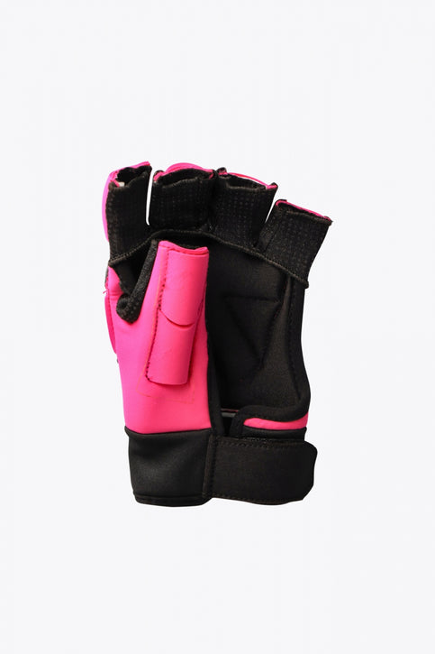 Osaka Armadillo glove pink and black with logo in fluo green. front view