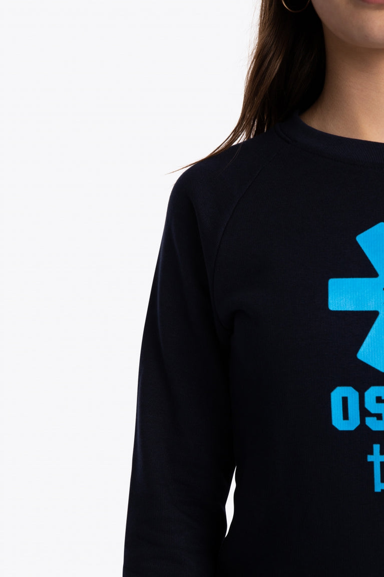 Osaka kids sweater in navy with logo in blue. Detail view shoulder