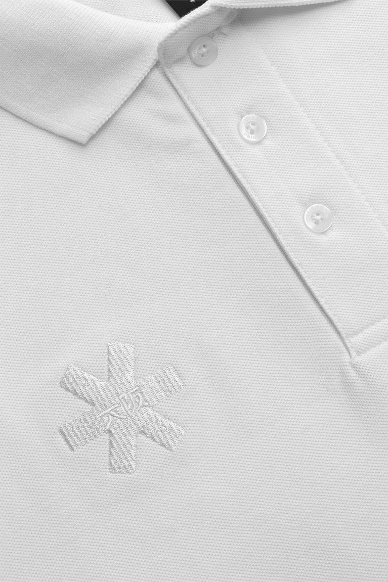 Osaka unisex basic polo in white with white logo. Front detail logo view