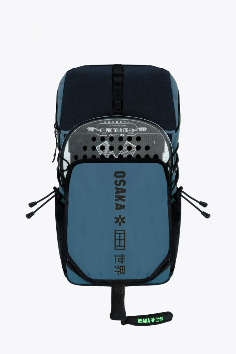  Pro Tour padel backpack in navy with logo in black. Front view with racket in it