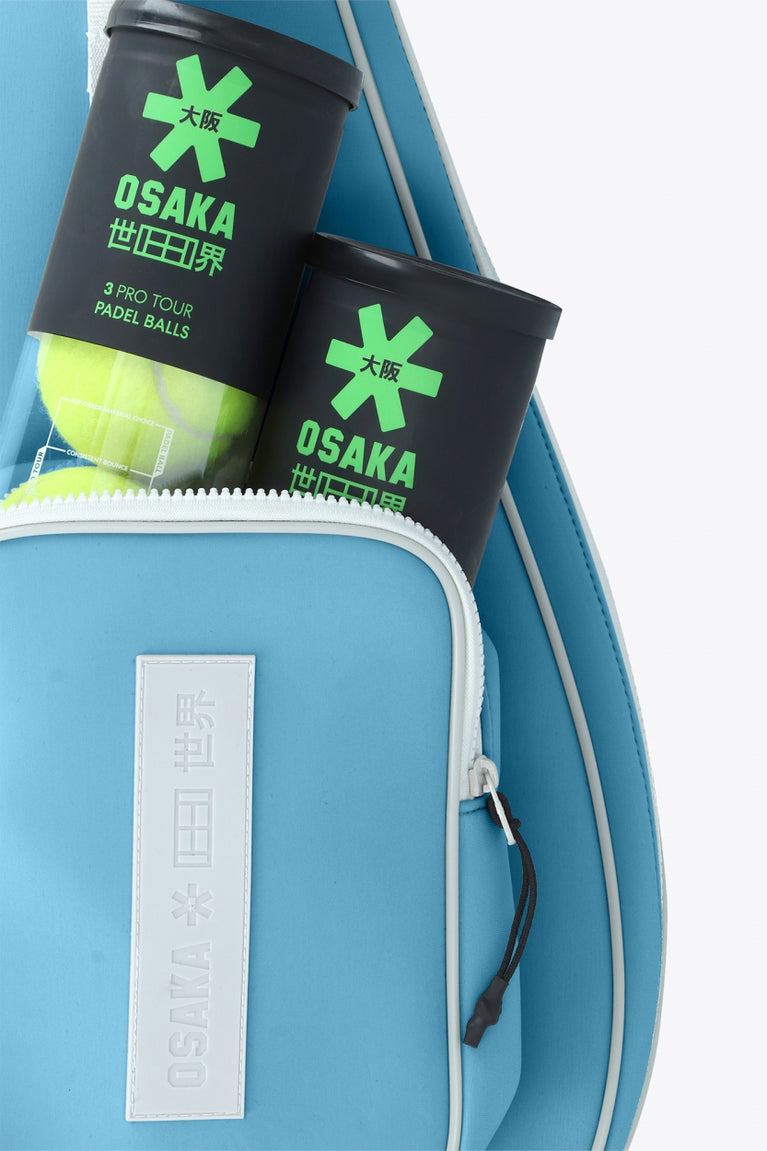 Osaka neoprene padel bag in light blue with logo in white. Detail compartment view