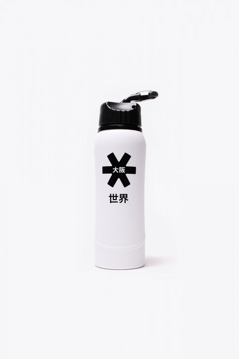 Osaka Kuro aluminium water bottle in white with logo in black. Front view