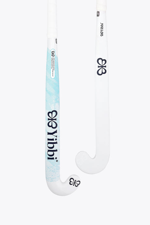 Yibbi field hockey stick with white curved blade and light blue shaft panel